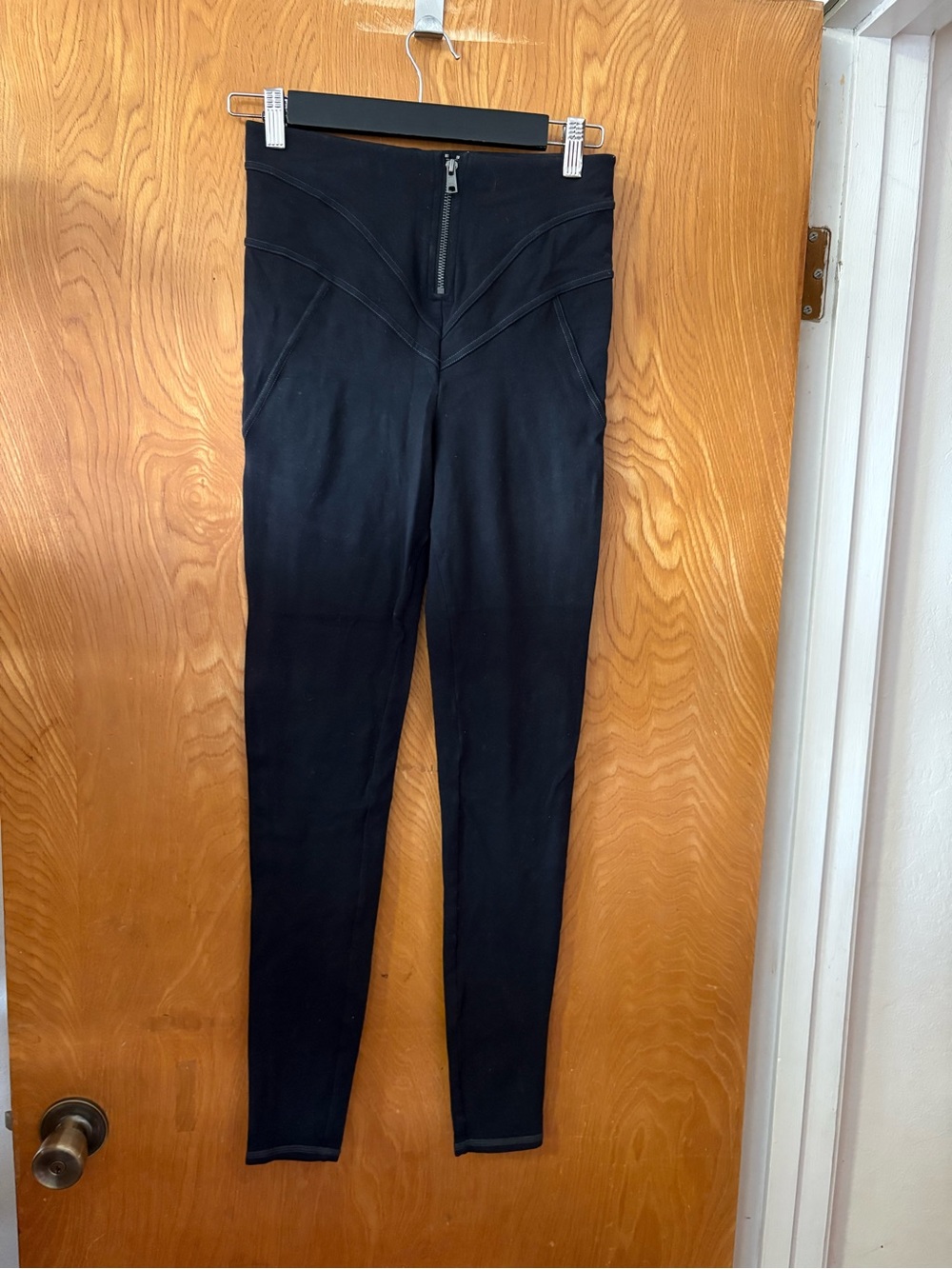 ALO Yoga zip front Black High-Waist full length Leggings S